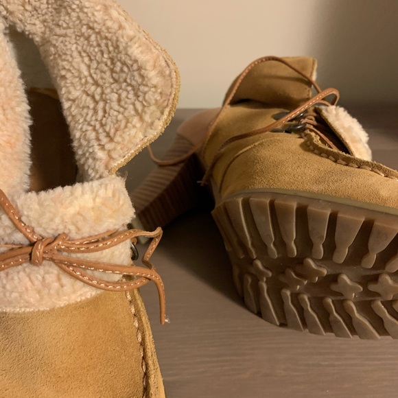 Kelly & Katie “Roxy” Suede Sherpa Booties - Women’s Size 7 - Picture 6 of 6